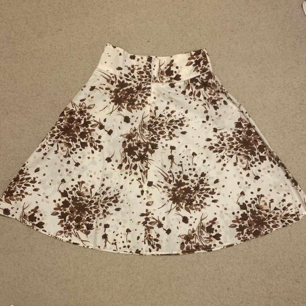 Vintage white skirt with brown florals